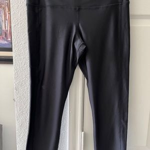 Under Armour Black Heatgear Compression Ankle Leggings Women's size Large